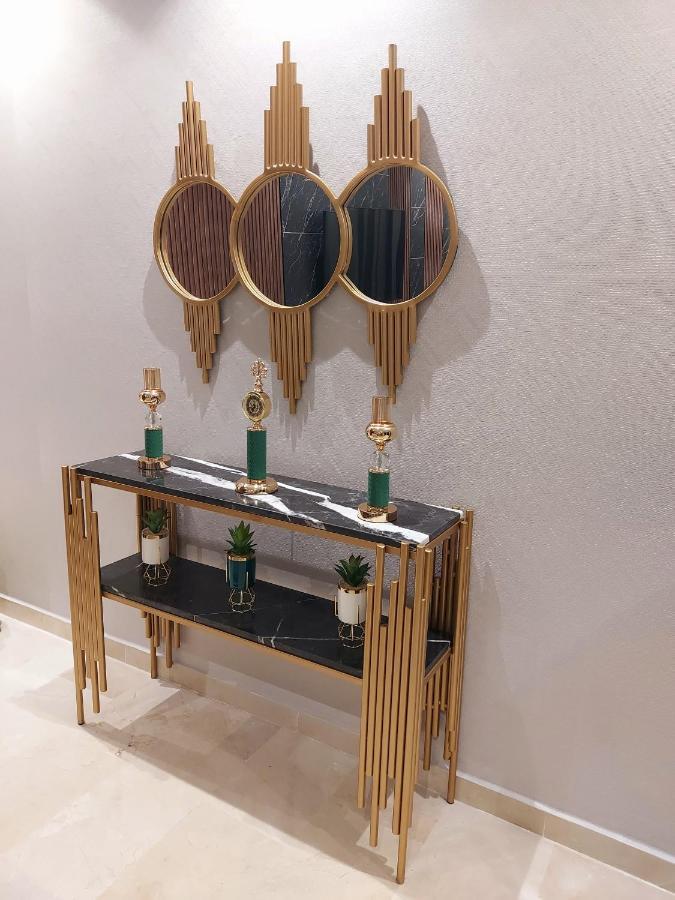 Modern Apartment Opposite The Hassan2 Mosque, Very Well Equipped And Stylish, 85 M2 With Gym And Direct Sea View With Underground Garage , Prohibits Unmarried Couples Of Arab Origin 卡萨布兰卡 外观 照片